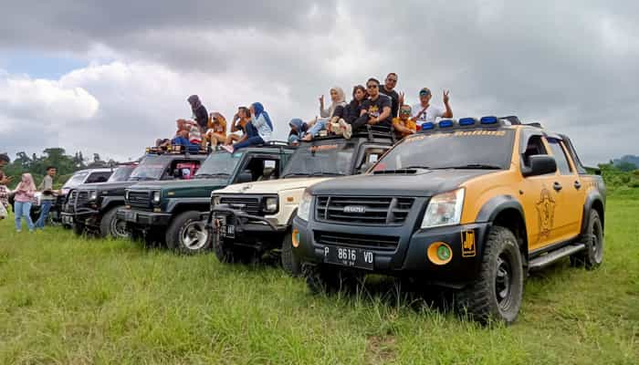 Camping Banyuwangi Songgon Safari Jeep